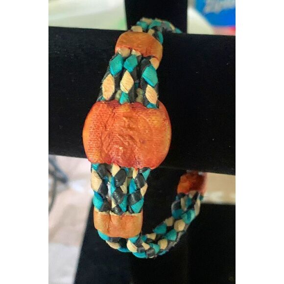 Vintage 90s Turquoise Blue Marble braided Leather Bracelet, Unmarked - Picture 4 of 4